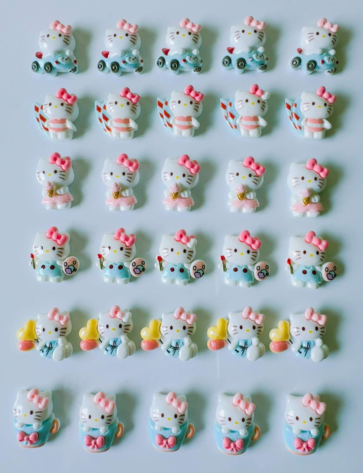 Hello Kitty on Adventures